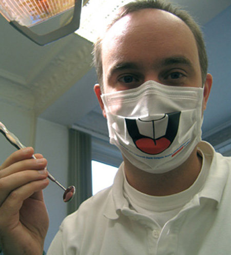 bad masks 3 Des masques chirurgicaux souriants pour dentistes