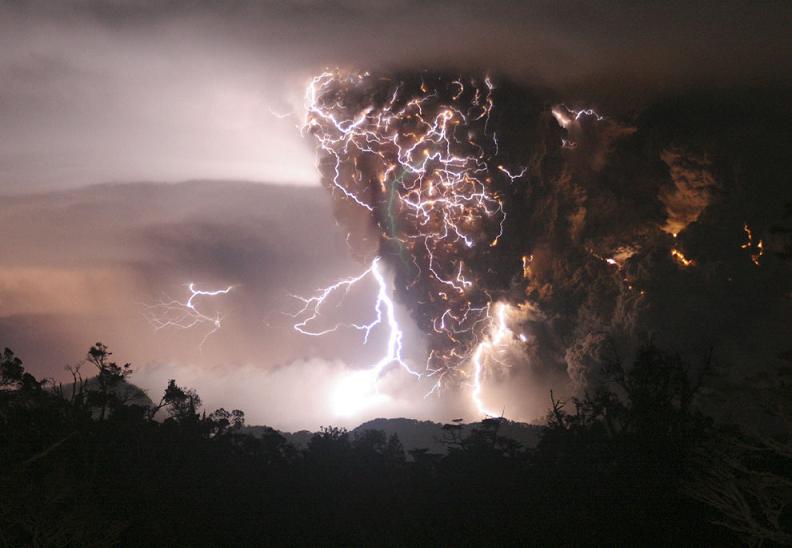 volcan chaiten nature en furie wikilinks.fr