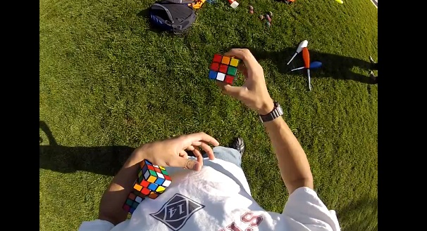 Rubiks cube jongleur