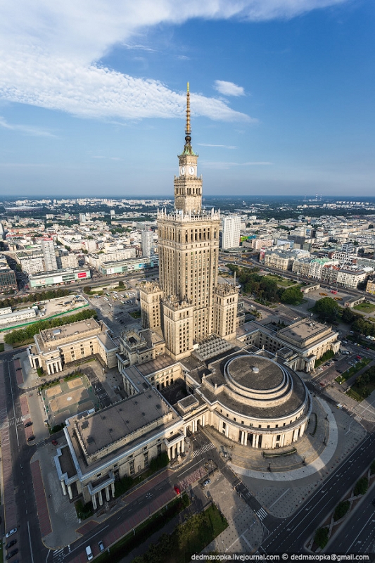 Pologne. Ce bâtiment est le plus haut  en Pologne