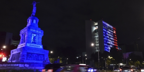 Le sénat mexicain à Mexico City - Hommage attentat 13 novembre 2015 Paris 3