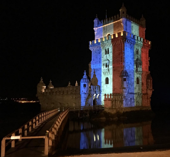 Tour de Belém -  Lisbonne - hommage attentat 13 novembre 2015 Paris