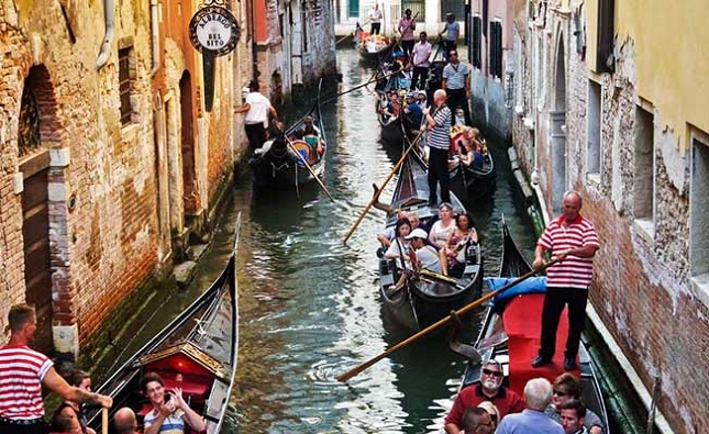 paisible balade en gondole à Venise, Italie- realite