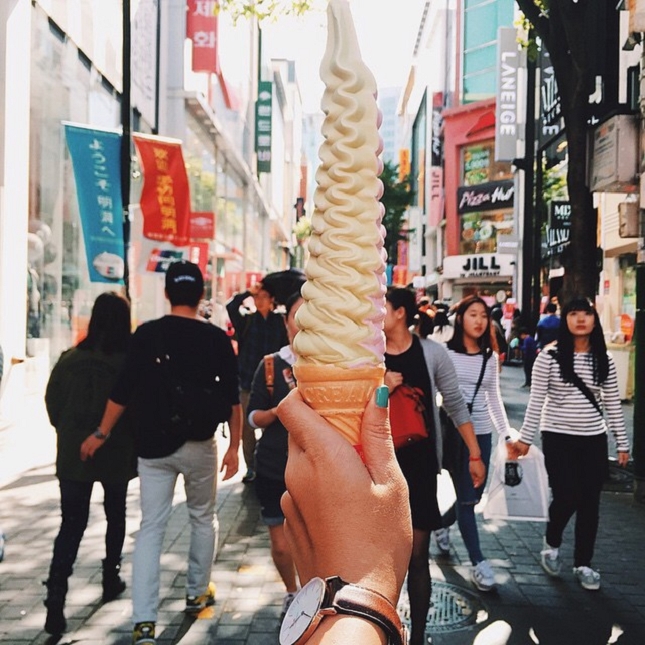 32cm cône de crème glacée au quartier commerçant Myeongdong à Séoul, en Corée